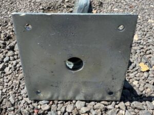 Swivel base jack base plate
