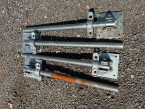 Swivel jack scaffold