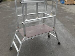 Aluminium podium deck