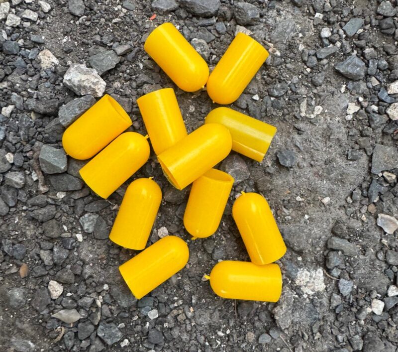 Scaffold thread caps