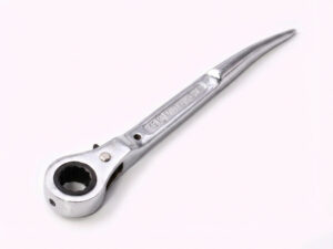 Professional reversible ratchet podger spanner for scaffolding, with 19mm and 21mm bi-hex sockets, tapered handle for bolt alignment, and flick-switch ratchet mechanism