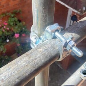 Galvanised steel scaffold tube with drop-forged couplers and fittings
